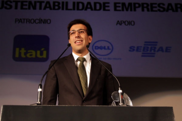 André Donadel, dono da PariPassu, recebeu dois prêmios: sua empresa venceu na categoria Sustentabilidade e ele como Empresário do Ano